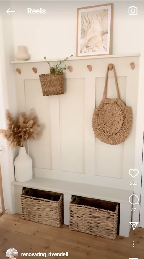 Mud Room Entryway Small, Boho House Entrance, Entry Wall Behind Door, Small Farmhouse Hallway, Inexpensive Entryway Ideas, Small Doorway Decor, California Interior Design Style Living Room, Entryway Hooks Ideas, French Country Mudroom Entryway