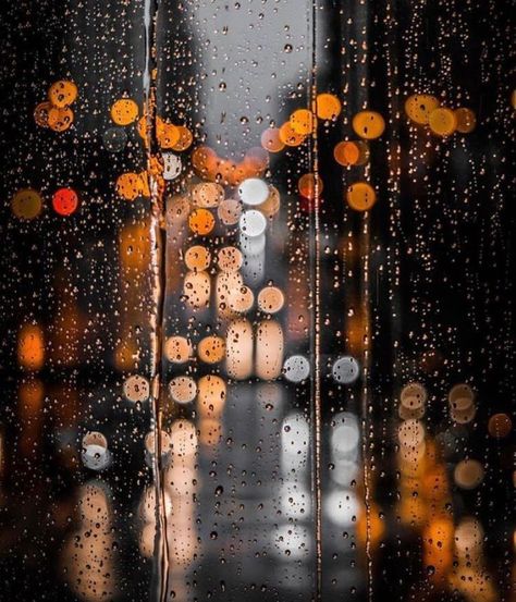 Rainy Day Aesthetic, Rain Painting, Street Lights, Impasto Painting, Beautiful Landscape Wallpaper, Rain Photography, Jolie Photo, Landscape Wallpaper, Canvas Art Painting