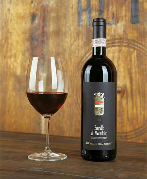 Wine Bottle Label Design, Beer Packaging Design, Italian Wines, Brunello Di Montalcino, Beer Label Design, Wine Bottle Label, Toscana Italia, Bottle Label Design, Italy Wine