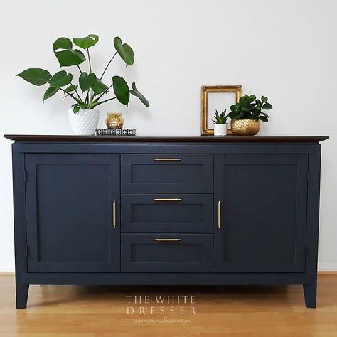 Vintage painted  furniture on Instagram: “NEWLY available #paintedsideboard #bluefurniture #upcycledfurniture #upcycle #relovedfurniture #restoredfurniture #fusionmineralpaint…” Sideboard Painted, Metallic Painted Furniture, Blue Sideboards, Sideboard Decor, Painted Sideboard, Tv Stand With Storage, Black Sideboard, Modern Sideboard, Sideboard Storage