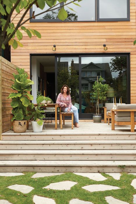 Backyard deck wood-paned contemporary heritage house in Toronto, Roncesvalles - Chatelaine Heritage House, Outdoor Living Spaces, Exterior Remodel, Backyard Deck, Backyard Inspo, Home Additions, Wood Deck, Chatelaine, Deck Design