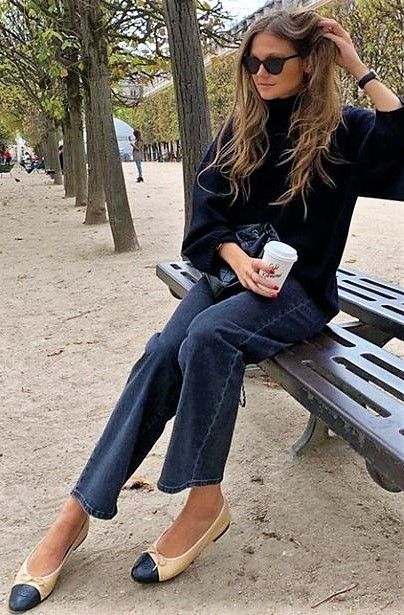 Chanel Ballet Flats Outfit, Ballet Flats Outfit, Chanel Outfit, Flats Outfit, Preppy Girl, Bow Flats, Mode Inspo, 가을 패션, Inspiration Mode