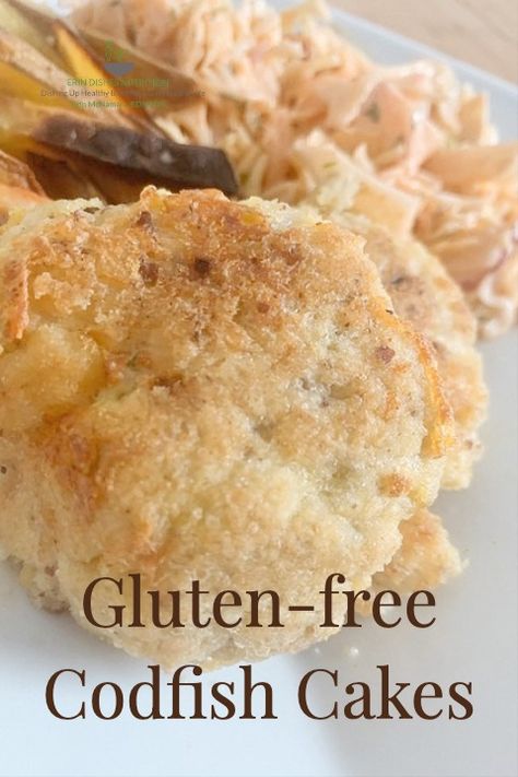 YOU NEED THIS CODFISH CAKE RECIPE!! Who needs crab cakes when you can make codfish cakes?! No fillers, all fish. You don't need to be gluten-free to enjoy these cakes. #glutenfree #codfishcakes #fishcakes #codfish #cod #glutenfree Gluten Free Fish Cakes, Codfish Cakes, Cod Fish Cakes, Cakes Gluten Free, Gluten Free Snacks Recipes, Coconut Baking, Cake Rolls, Fish Cakes, No Gluten