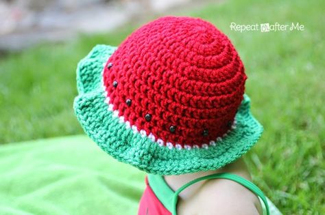 Crochet Watermelon Sun Hat - Repeat Crafter Me Knitting Baby Girl, Crochet Baby Cap, Baby Hat Free Pattern, Crochet Hats For Boys, Knitting Patterns Boys, Crochet Summer Hats, Repeat Crafter Me, Crochet Baby Beanie, Crocheted Hat