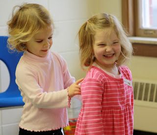 Gentle hands: music class tips and activities to use respectful touch  www.prekandksharing.blogspot.com Gentle Hands Activities For Toddlers, Golden Rule Activities, Kindergarten Friendship, Kindergarten September, Tk Classroom, Social Emotional Curriculum, Preschool Music Activities, Preschool Sensory, Social Emotional Learning Lessons