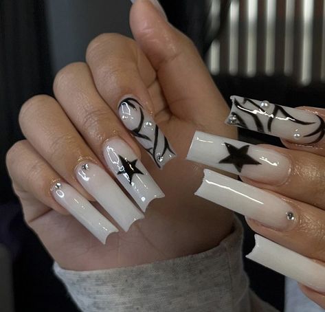 Punk Nails, Drip Nails, Aesthetic Nails, Grunge Nails, Colored Acrylic Nails, White Acrylic Nails, Simple Acrylic Nails, Short Square Acrylic Nails, Acrylic Nails Coffin Pink