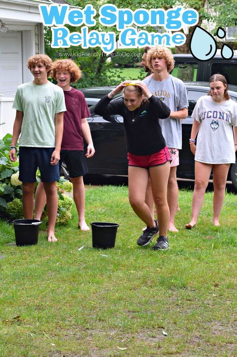 This Sponge Relay Game is the perfect water game for a hot summer day. It’s a great sponge relay for a field day game or summer party game — a hilarious competition for all ages. Sponge Relay, Family Olympics, Vbs Games, Outdoor Water Games, Retreat Planning, Pep Rally Games, Field Day Games, Relay Games, Summer Party Games