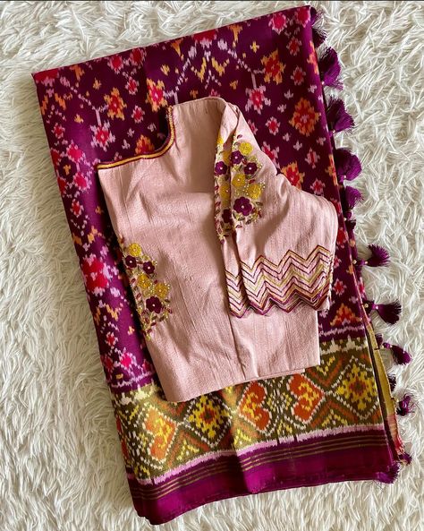 Blouse For Patola Saree, Latest Bridal Blouse Designs, Cotton Blouse Design, Blouse Designs Catalogue, Latest Blouse Designs Pattern, Traditional Blouse Designs, New Saree Blouse Designs, Latest Model Blouse Designs, Fashionable Saree Blouse Designs