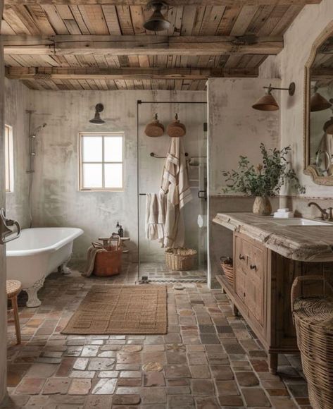 Old Farmhouse Bathroom, French Farmhouse Bathroom, Baie Vintage, Open Concept Bathroom, Cottage Style Bathrooms, Cottage Bathroom Ideas, Rustic Farmhouse Bathroom, Bathroom Farmhouse, Bathroom Farmhouse Style