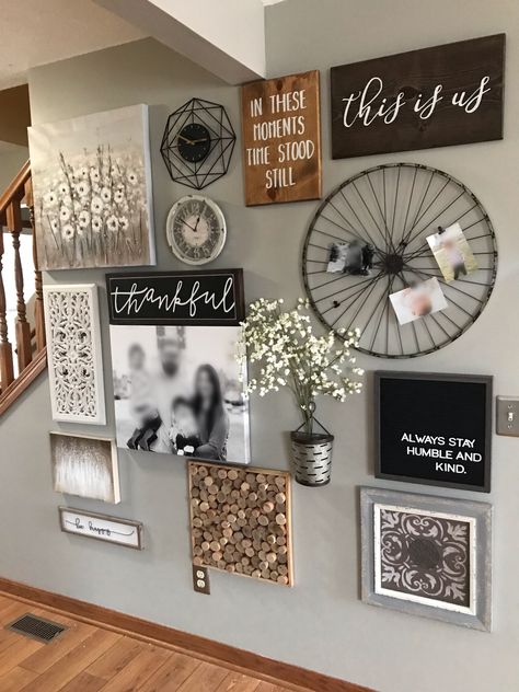 Photo Collage Living Room Wall, Rustic Photo Wall Living Room, Cluster Pictures On Wall, Picture Wall Farmhouse Style, Big Wall Collage Ideas, Photo Wall Collage Living Room Boho, Rustic Farmhouse Gallery Wall, Wall Collage Picture Frames Living Rooms, Hallway Collage Wall