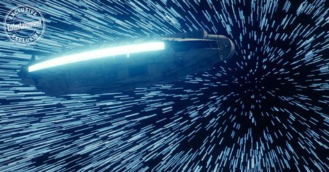 Millennium Falcon - Star Wars - The Last Jedi Star Wars Hyperspace, Shadows Of The Empire, Star Wars Light, Millenium Falcon, Dark Vador, Star Wars Facts, The Last Jedi, Pc Wallpaper, Star Wars Ships