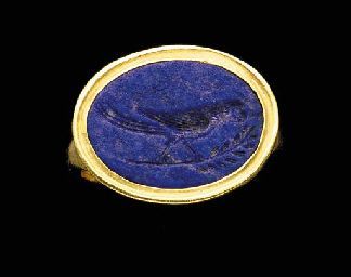 Roman Lapis Lazuli Ring Stone circa 1st Century A.D. Indian Parrot, Ancient Roman Jewelry, Ancient Jewels, Istoria Artei, Roman Jewelry, Ancient Jewellery, Lapis Lazuli Jewelry, Historical Jewellery, Lapis Ring