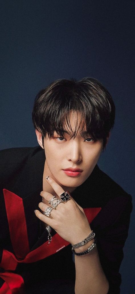 Magazine Wallpaper, Mingi Ateez, Song Mingi, Song Min-gi, Hottest Anime Characters, Kim Hongjoong, Asian Actors, Me Me Me Song, Kpop Wallpaper