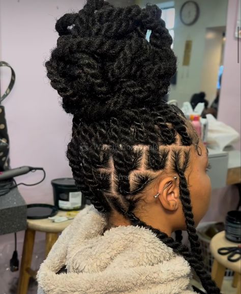 Wool Twists Hairstyles, Brick Braids, Nigerian Hairstyles, Wool Braids, African Hair Styles, Invisible Locs, Hair Like Wool, Short Box Braids Hairstyles, Natural Hair Short Cuts