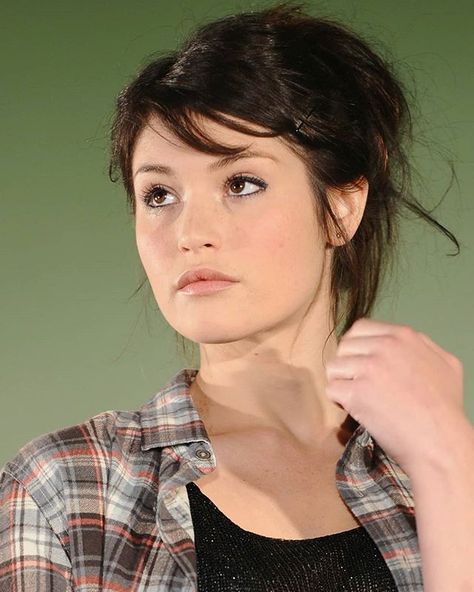 Gemma Arteton, Gemma Artenton, Elisabeth Ii, Gemma Arterton, English Actresses, Little Dogs, Cortes De Pelo, Beautiful People, Short Hair