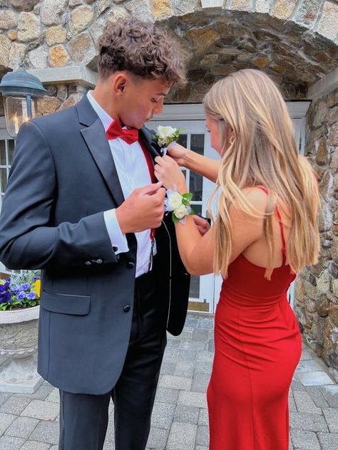 bclarkschoeb | VSCO Red Prom Dress Couple, Prom Dress Couple, Couple Prom, Red Hoco, Dress Couple, Prom Pics, Prom Couples, Red Prom, Prom Pictures