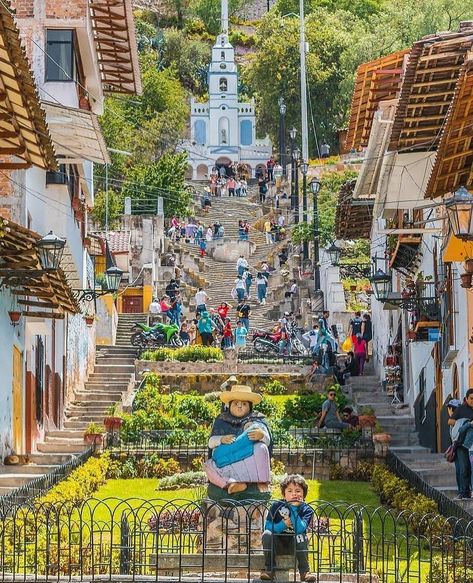 Machu Picchu & Cusco Tours’s Instagram post: “📍Cuesta de Santa Apolonia, Cajamarca 🤩 Photo by @stevenmendozac #PeruDestinations #Southamerica” 2025 Wedding, Machu Picchu, South America, Peru, Times Square, Vision Board, Google Search, Instagram Post, House Styles