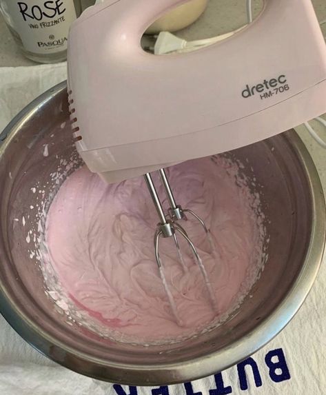 Think Food, Kitchen Aid Mixer, Pretty Food, Cute Food, Pink Aesthetic, Aesthetic Food, Cotton Candy Machine, Girly Things, Love Food