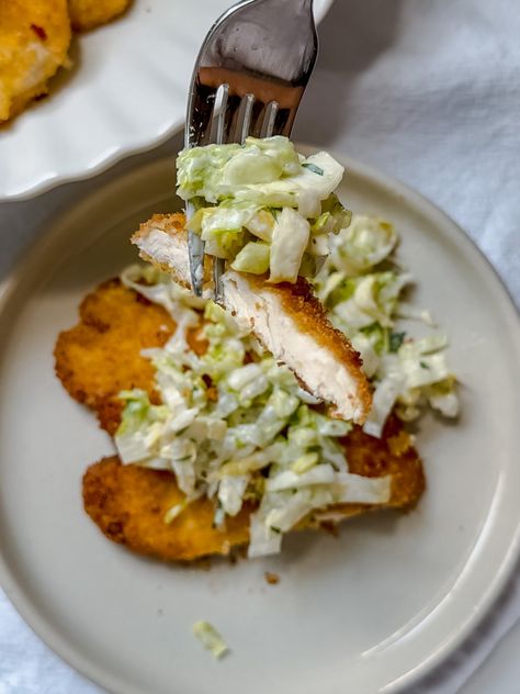 Caesar Salad Slaw over Chicken Cutlets — All Types Of Bowls Fried Chicken Ceasar Salad Recipe, Types Of Bowls, Crispy Chicken Cutlets, Chicken Cutlet, Lunch Inspiration, Food Play, Chicken Caesar Salad, Easy Chicken Dinner Recipes, Summer Meals