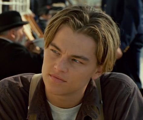 Leonardo Dicaprio Movies, Leonardo Dicaprio 90s, Jack Dawson, Young Leonardo Dicaprio, Titanic Movie, Leo Dicaprio, Middle Part, Actor Photo, Boy Hairstyles