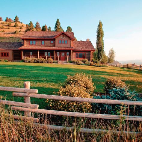 🐴Not every luxury all-inclusive experience is on a beach! 🤠Have you always dreamed of living out your cowboy or cowgirl dreams but didn't know where to start? @theranchatrockcreek could be the perfect option for you. ⭐️The Ranch at Rock Creek offers a “true west” experience on 6,600 acres under the Montana sky. 🎣Outdoor adventures are available for the whole family with horseback rides, wildlife exploration, hiking, sapphire mining, shooting sporting clays, fly-fishing, and more. All incl... Montana Sky, Sporting Clays, Rock Creek, The Ranch, Horseback Riding, Outdoor Adventures, Luxury Travel, All Inclusive, Fly Fishing