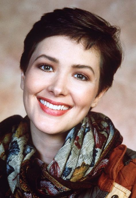 Northern Exposure Tv Show, Janine Turner, Bush Pilot, Northern Exposure, Celebrity Faces, Face Photo, How Old, Short Hair Cuts, Zodiac Sign