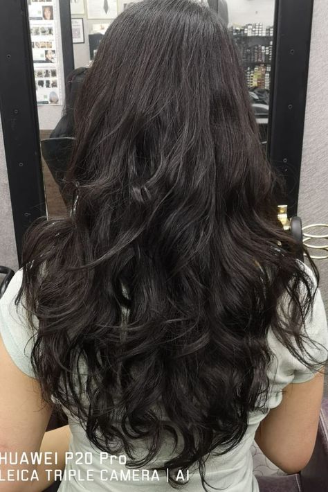 𝐃𝐢𝐠𝐢𝐭𝐚𝐥 𝐩𝐞𝐫𝐦𝐬 will give you fuller and more natural-lookin curls than other perms. Perm Before And After, Volume Perm, Perm Ideas, Loose Perm, Perm Curls, Long Hair Perm, Dreamy Hair, Digital Perm, Hair Perm