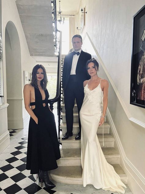 Victoria Beckham Wedding, Beckham Wedding, Edward Enninful, Christine Centenera, Victoria Beckham Dress, Wedding Guest Style, Wedding Guest Looks, Flowing Skirt, Naomi Campbell