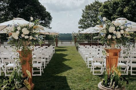 Host your midwest wedding at a stunning 385-acre garden surrounded by lakes, a beautifully restored 1834 Greek Revival Farmhouse, a grand French-inspired castle, and more! Venue Pictured: Newfields Indianapolis, IN Newfields Wedding, Greek Revival Farmhouse, Wedding Venues Indianapolis, Midwest Wedding, Indianapolis Wedding, Reception Seating, Ceremony Seating, Indiana Wedding, Beach Ceremony