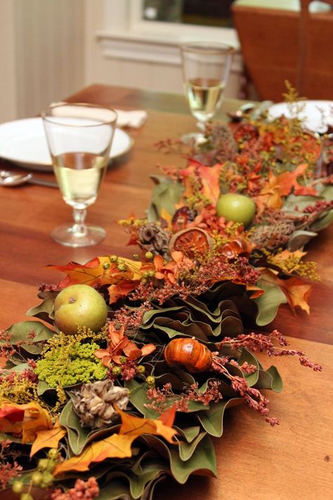 Magnolia Centerpiece, Thanksgiving Floral Arrangements, Magnolia Green, Thanksgiving Floral, Autumn Bouquet, Fall Flower Arrangements, Table Setting Inspiration, Fall Table Runners, Magnolia Wreath