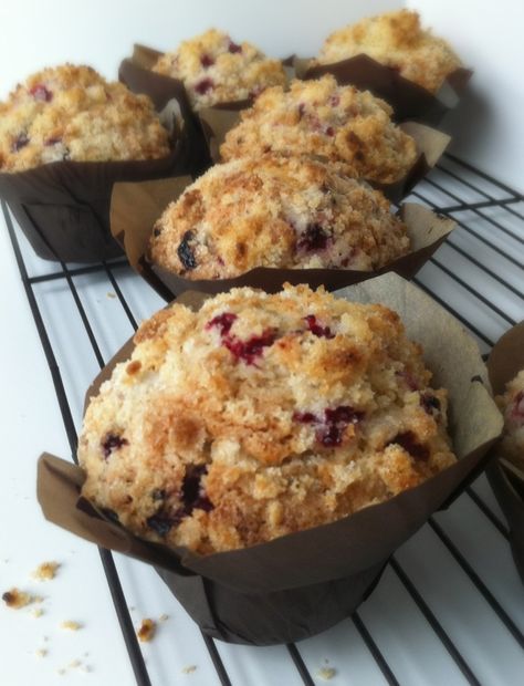 Partridge Berry Muffins, Partridge Berry, Lingonberry Recipes, Berry Muffin Recipe, Newfoundland Recipes, Crumble Muffins, Rock Recipes, Berry Muffins, Simple Muffin Recipe