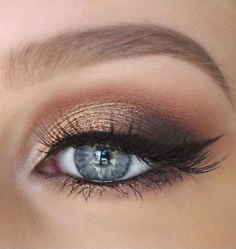 Gold and brown eye makeup for blue eyes | Bronze makeup ... #makeup #eyemakeup Fest Smink, Romantic Wedding Makeup, Make Up Mata, Wedding Hairstyles And Makeup, Alat Makeup, Makeup Pictorial, Glittery Eyes, Best Wedding Makeup, Makeup Pengantin