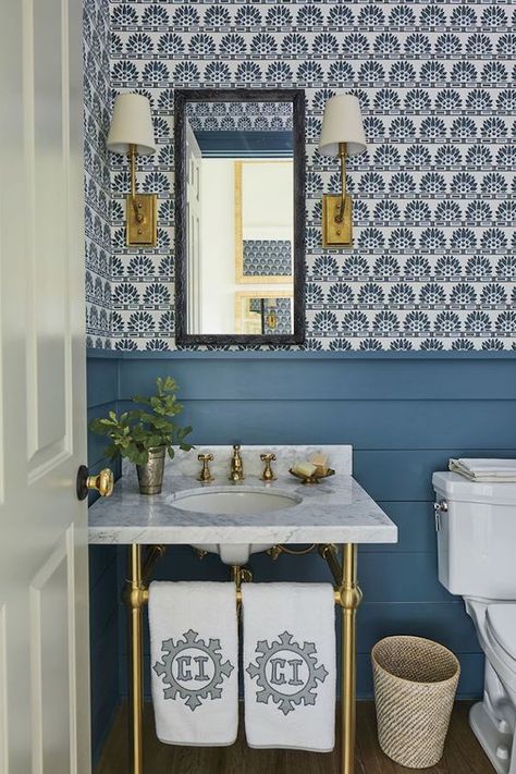 Fifteen Perfect Powder Room Ideas Leontine Linens, Riverside House, Southern Living Homes, Salon Suites, House Blend, Beach House Interior, Southern Home, Bathroom Wallpaper, Southern Living