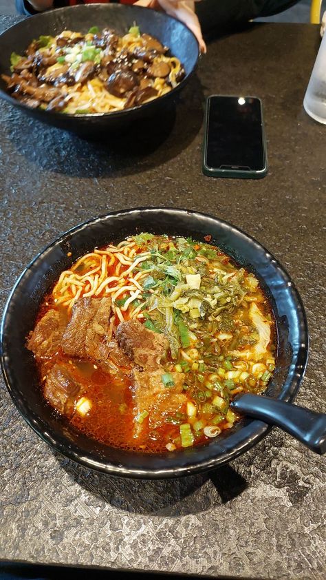 Food Ramen, Noodle Restaurant, Noodles Soup, Japanese Noodles, Ramen Noodles, Food Snapchat, Noodle Soup, Aesthetic Food, Ramen