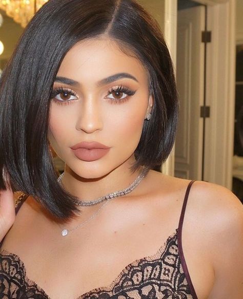 Imagen de kylie jenner Kylie Jenner Bob Haircut, Kylie Jenner Bob, Kylie Jenner Eyebrows, Maquillaje Kylie Jenner, Moda Kylie Jenner, Stile Kylie Jenner, Look Kylie Jenner, Kylie Makeup, Estilo Kylie Jenner