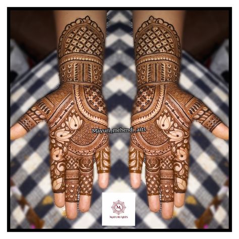 Follow my Instagram and fb pages @mayuri_mehendi_arts Hand Mahendi, Pinterest Women, Mehendi Arts, Beautiful Henna Designs, Follow My Instagram, Mehendi Designs, Indian Design, Henna Designs, Mehndi Designs