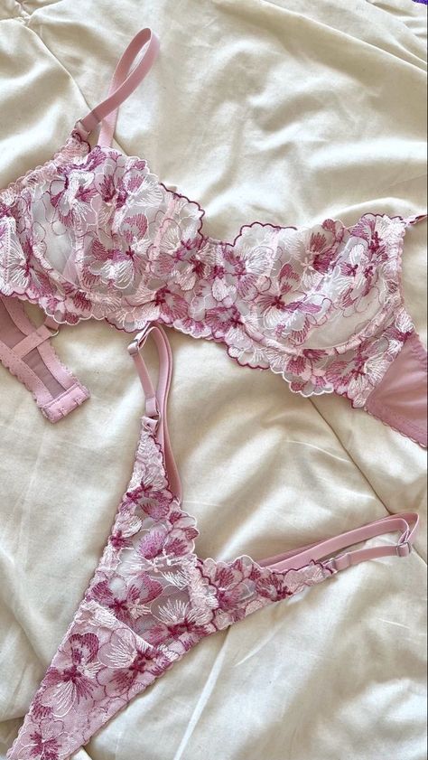 Aesthetic Lovecore, Lovecore Aesthetic, Fooling Around, Floral Lingerie, Pretty Bras, Cute Sleepwear, Lingerie Inspiration, Cute Bras, Cute Lingerie