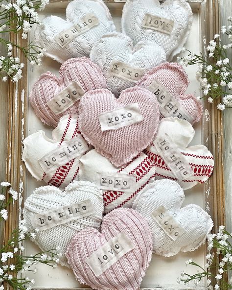 Quilt Pillows, Heart Pillows, Heart Bowl, Valentine Decor, Fabric Heart, Valentines Day Activities, Heart Pillow, Wood Bowl, Bowl Fillers