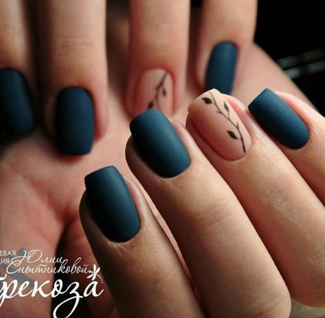 Summer Nails 2023, Short Gel Nails, Simple Gel Nails, Work Nails, Black Nail, Nails 2023, Short Acrylic Nails Designs, Dipped Nails, Chic Nails