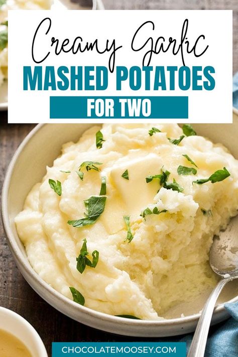 Creamy garlic mashed potatoes for two is a delicious option when you are making a Thanksgiving dinner for two or even a casual dinner. I have figured out the correct proportion of ingredients, including how many pounds of potato per person, so you can have just the right amount of mashed potatoes for 2 without a ton of leftovers. Mashed Potatoes For 2, Small Batch Mashed Potatoes, Mashed Potatoes For Two, Gravy Without Drippings, Thanksgiving Dinner For Two, The Best Mashed Potatoes, Vegan Mushroom Gravy, Creamy Garlic Mashed Potatoes, Party Side Dishes