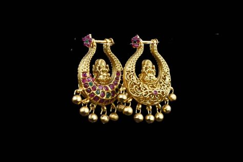 Most beautiful South Indian traditional earring 2 in 1 digen Makarakundanalu Designs, Makarakundanalu Earrings, Goddess Laxmi, Earrings Making, Indian Jewellery Design, Traditional Earrings, Indian Culture, Gold Earrings Designs, Indian Traditional