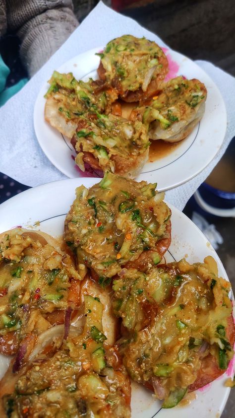 #streetfood#bhelpuri Bangladesh Street Food, Delicacy Food, Food Snapchat, Aesthetic Food, Street Food, Indian Food Recipes, Cooking And Baking, Oreo, Yummy Food