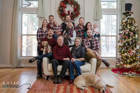 Christmas Photos with the Whole Family Photography by Katie Corinne Photography I've been photographing Zeb and his parents for a few years now. Just after the holidays, we did an extended family session to get Christmas photos of everyone together. #christmasfamilyphotos #christmas #extendedfamily #largefamily #winterfamilyphotos #coloradofamily #holidayphotos #holidayfamilyphotos #coloradophotographer Large Family Pictures, Extended Family Pictures, Family Christmas Photos, Extended Family Session, Extended Family Photography, Big Family Photos, Christmas Family Photoshoot, Extended Family Photos, Large Family Photos