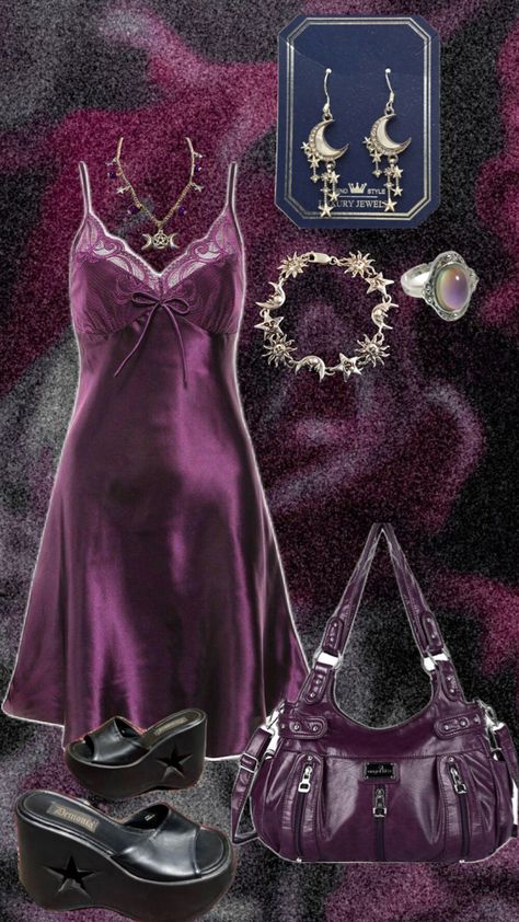 Wicked Outfit Ideas, Purple And Gold Aesthetic, Purple Goth Outfits, Purple And Gold Outfit, Purple And Black Outfits, Purple Aesthetic Outfit, Whimsigoth Plus Size, Aquarius Style, Whimsi Goth