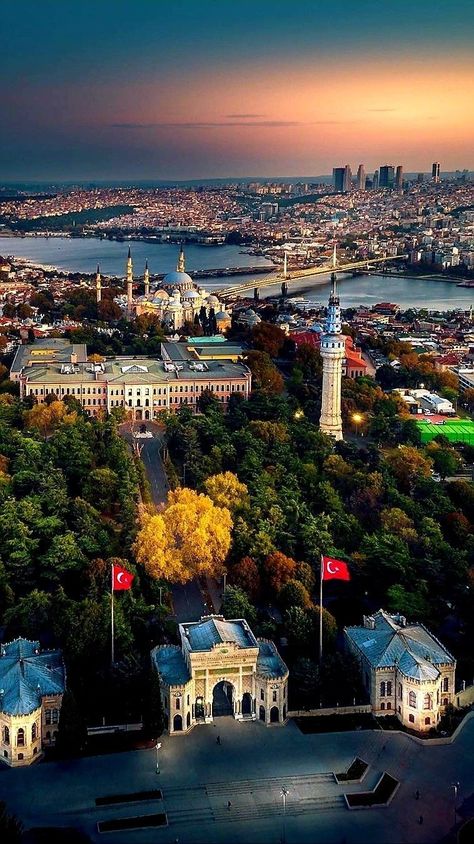 Istanbul Tours, Istanbul Turkey Photography, Turkey Tour, Istanbul Photography, Istanbul Hotels, Istanbul City, Istanbul Travel, Living Modern, Hagia Sophia