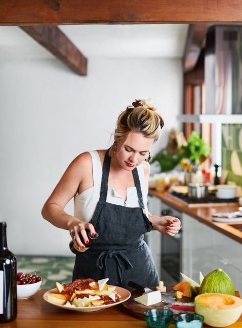 Alison Roman shares her Torn Plum Browned-Butter Cake recipe from her new book, Nothing ... Dessert Sans Lactose, Alison Roman, Momofuku Milk Bar, Cooking Photos, Hosting Dinner, Butter Cake Recipe, Grilled Eggplant, Personal Chef, French Toast Casserole