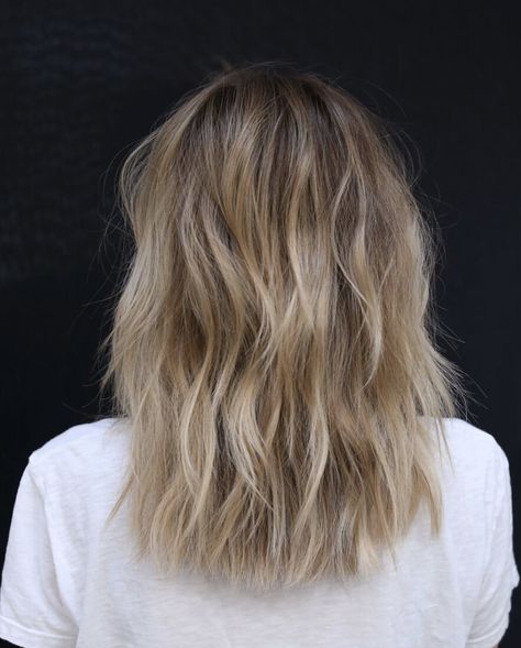 soft.UNDERCUT - Anh Co Tran Beach Blonde Hair Color, Soft Undercut, Pale Blonde Hair, Copper Blonde Hair Color, Shifting Script, Beach Blonde Hair, Blonde Hair Colors, Medium Length Haircuts, Buttery Blonde