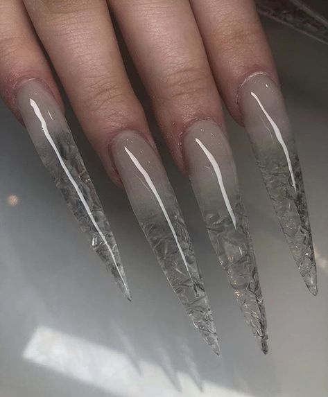 Icicle Nails, Mylar Nails, Ice Nails, Sharp Nails, Nail Art Videos, Great Nails, Sparkly Nails, Manicure At Home, Dream Nails