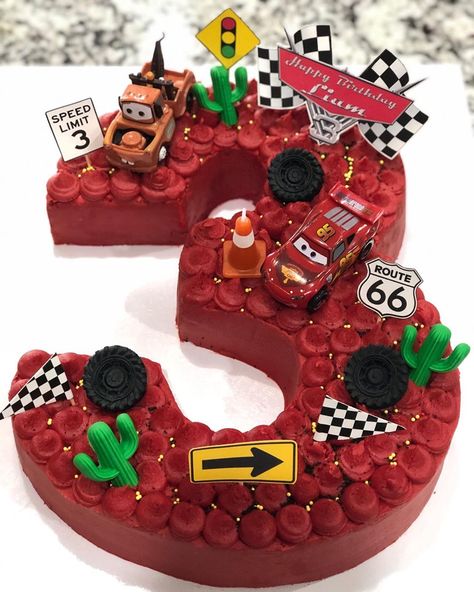 Cars Number Cake, Disney Pixar Cars Cake, Pixar Cars Birthday Cake, Pixar Cars Cake, Pastel Cars, Number 3 Cake, Number 3 Cakes, Number 2 Cakes, Cats Cake