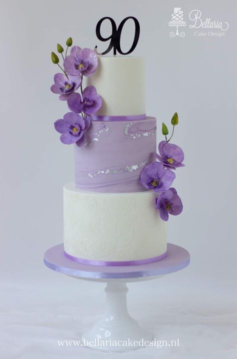 Sparkly Wedding Cakes, Dummy Cake, Torte Decorate, Baby Brunch, Purple Cake, Purple Cakes, Ombre Cake, Sparkly Wedding, Wedding 2025